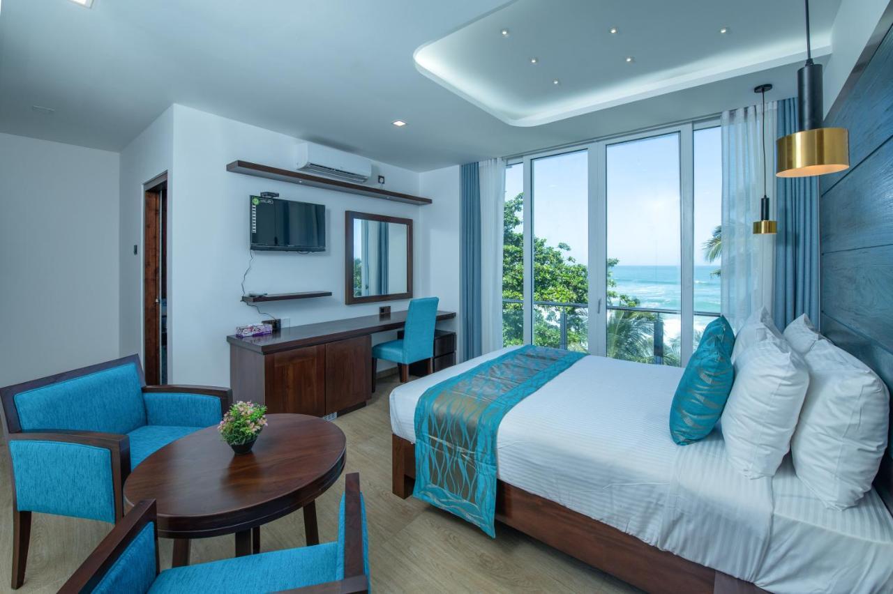 Grand Samudra Hotel Тангалла Экстерьер фото